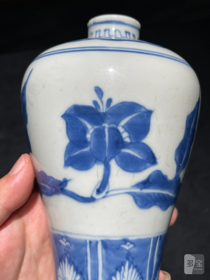 清雍正 青花花卉纹梅瓶 - 图5